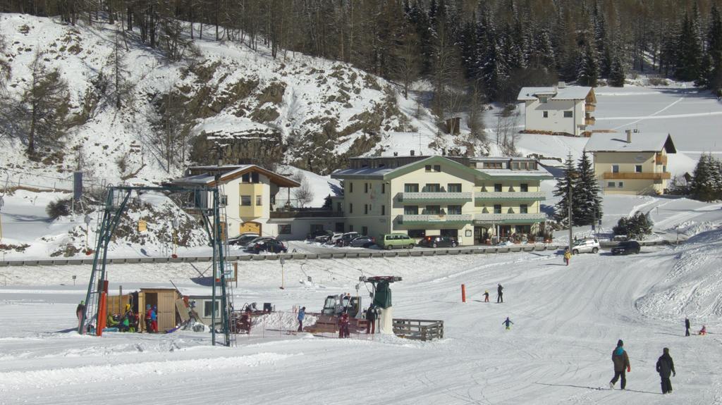 مبيت وإفطار ريسيا Reschnerhof المظهر الخارجي الصورة