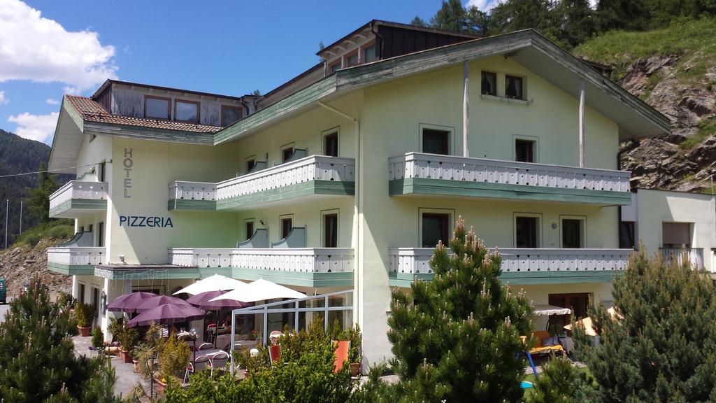 مبيت وإفطار ريسيا Reschnerhof المظهر الخارجي الصورة